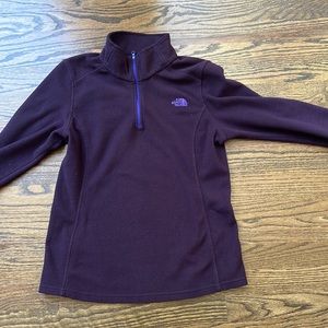 The Northface lightweight fleece pullover